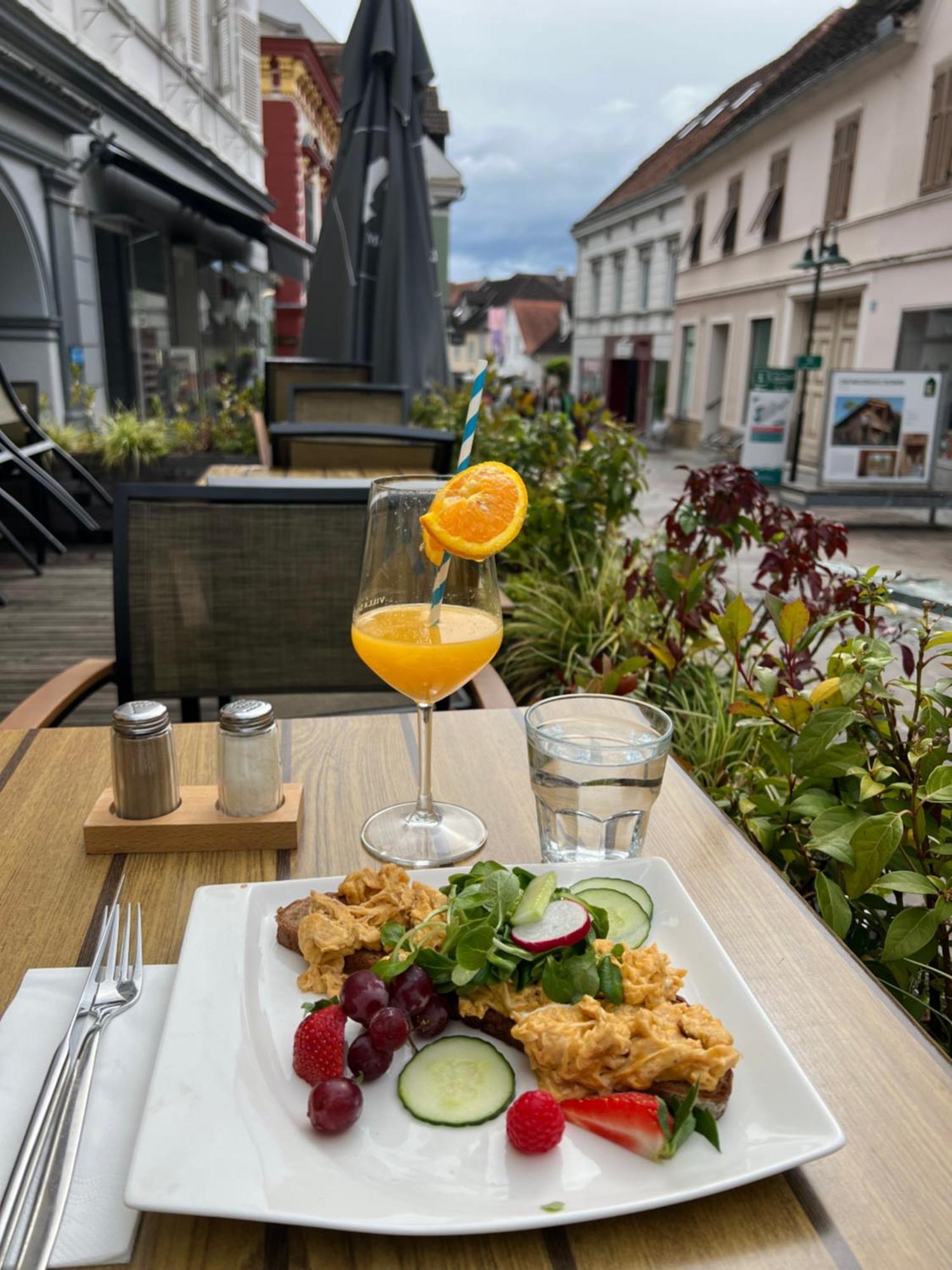 Die "Boho Suite" Im Herzen Von Hartberg I Parking Exterior foto